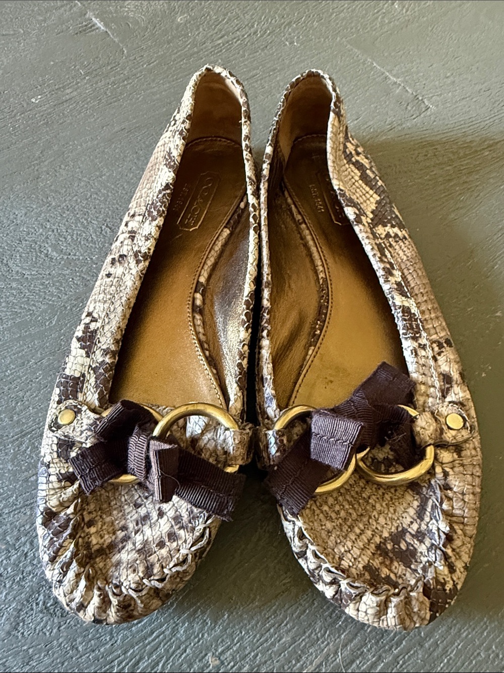 Coach snakeskin flats with bow 8